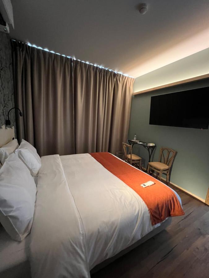 Hotel Maison Demelenne Отон Экстерьер фото